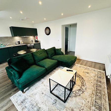 Barnet House Serviced Apartments 邓弗姆林 外观 照片