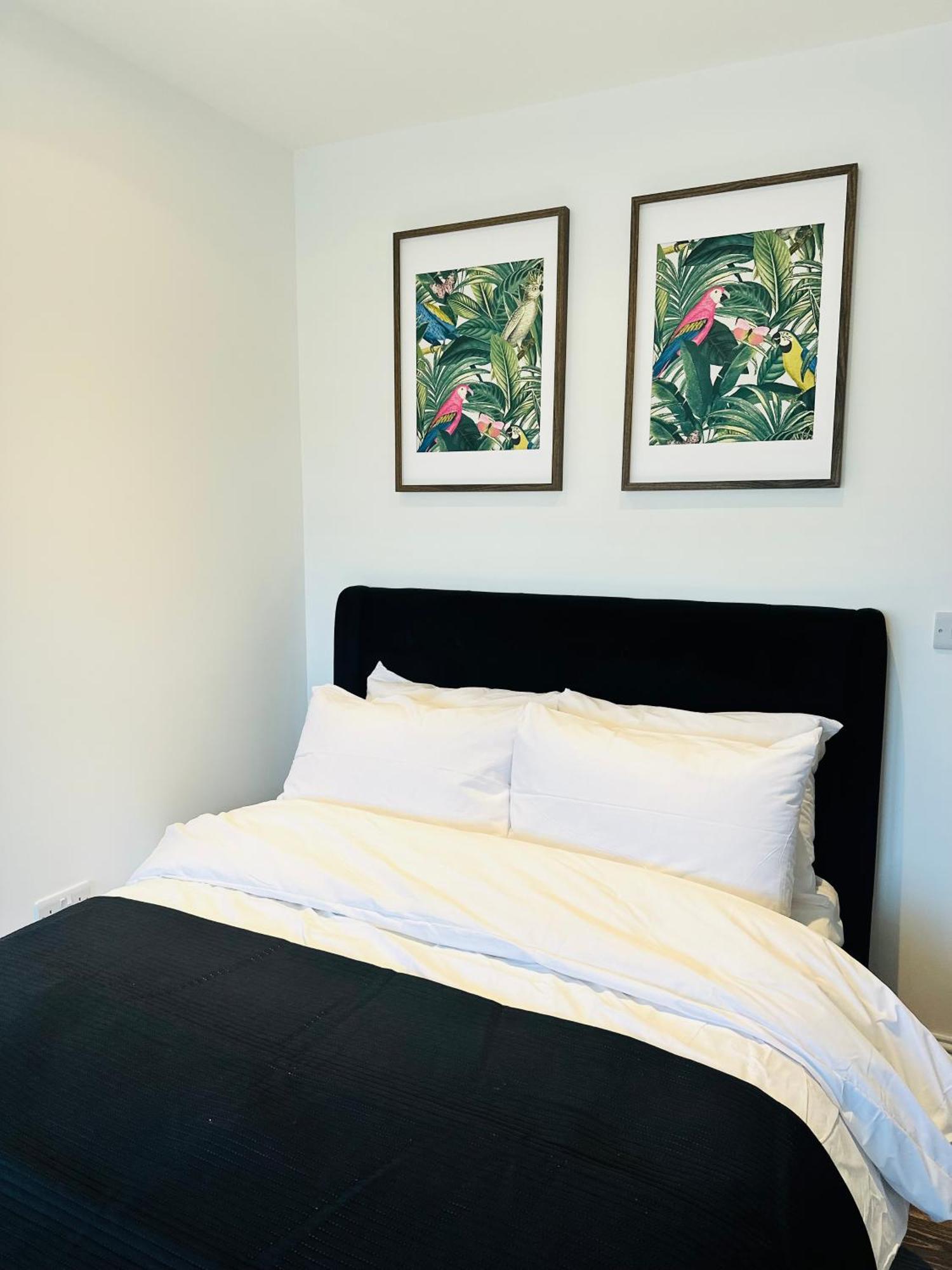 Barnet House Serviced Apartments 邓弗姆林 外观 照片