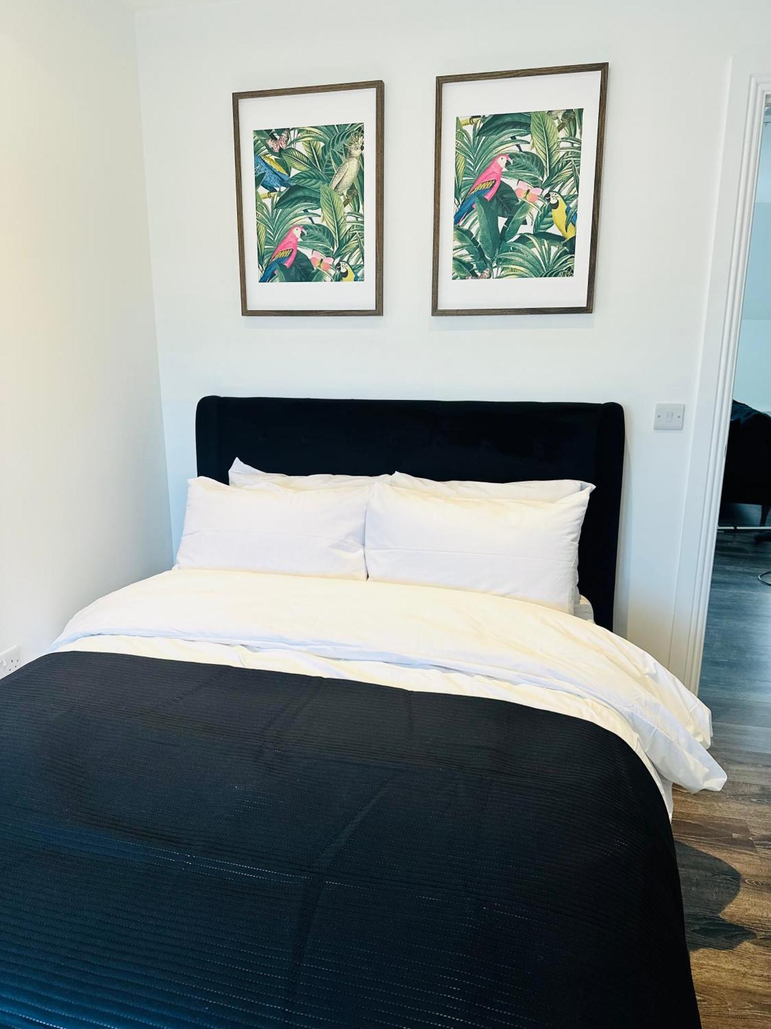 Barnet House Serviced Apartments 邓弗姆林 外观 照片
